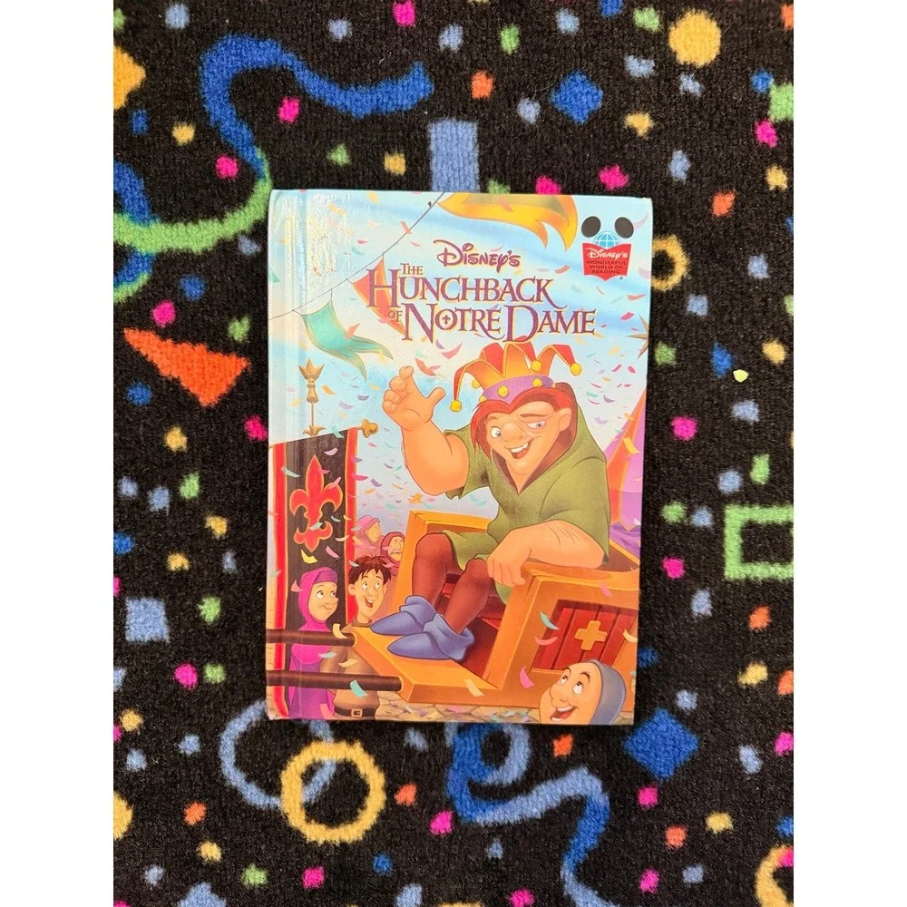 Hunchback of NOTRE‎ Dame book